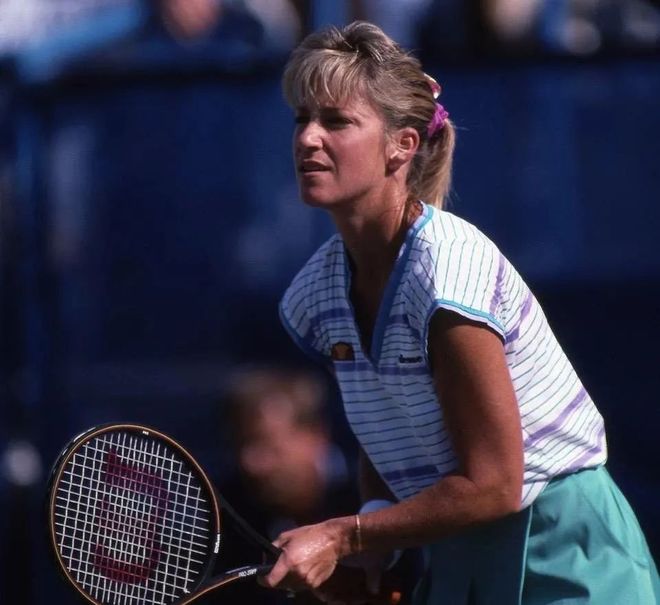 脱颖而出的 脱颖而出的